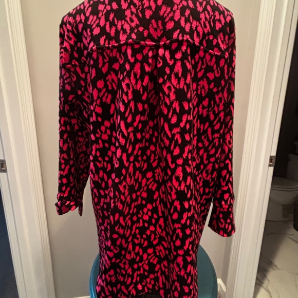 Pink leopard Saylor Jacket, Shannon Passero - Picture 2 of 4